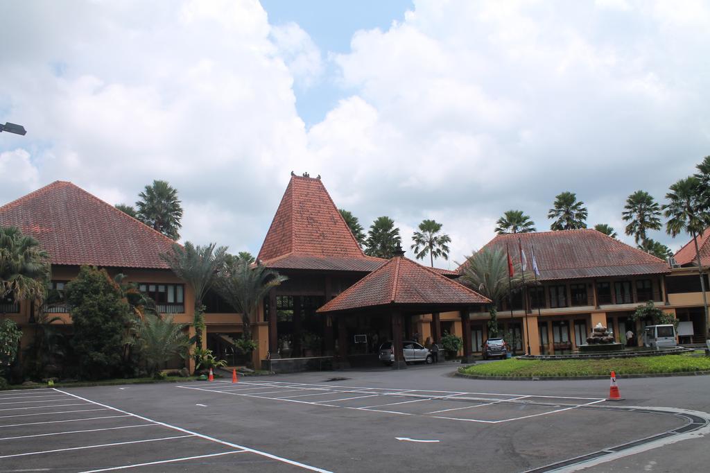 Laras Asri Resort & Spa Salatiga Exteriér fotografie