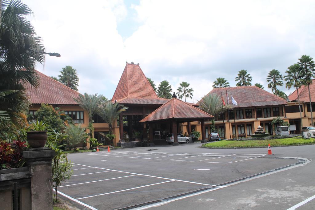 Laras Asri Resort & Spa Salatiga Exteriér fotografie