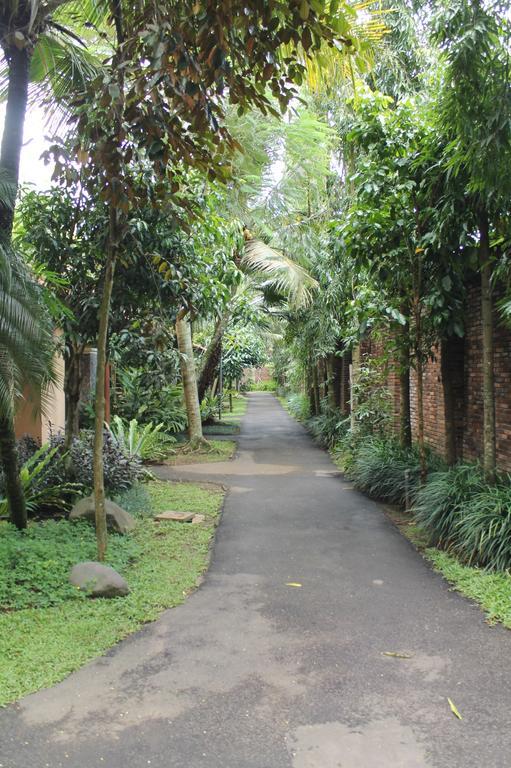 Laras Asri Resort & Spa Salatiga Exteriér fotografie