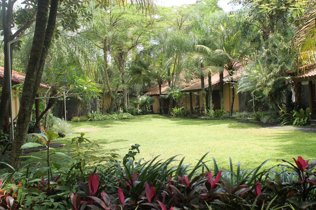 Laras Asri Resort & Spa Salatiga Exteriér fotografie